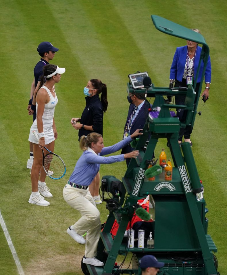 The medics returned to the court to inform Tomljanovic that her opponent would not be continuing