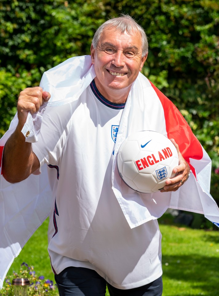 Peter Shilton was kitted out in his message of support