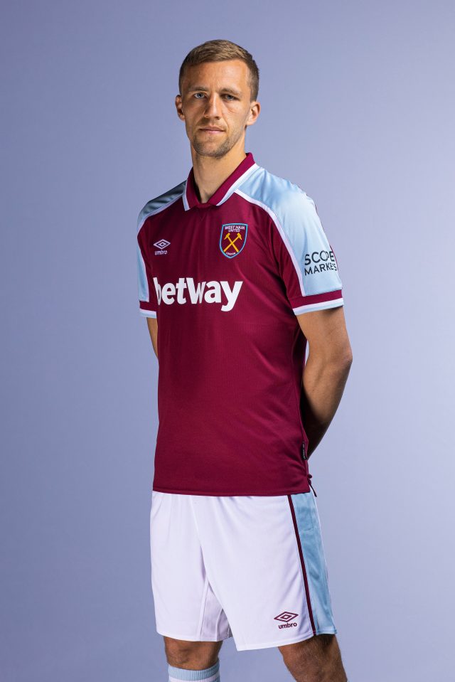 Super signing Tomas Soucek pulled this pose in the latest claret and blue design