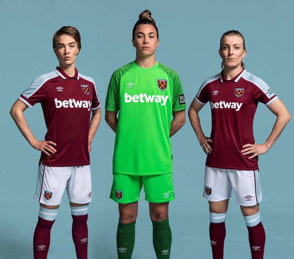 The West Ham Women's kit also has a very similar look