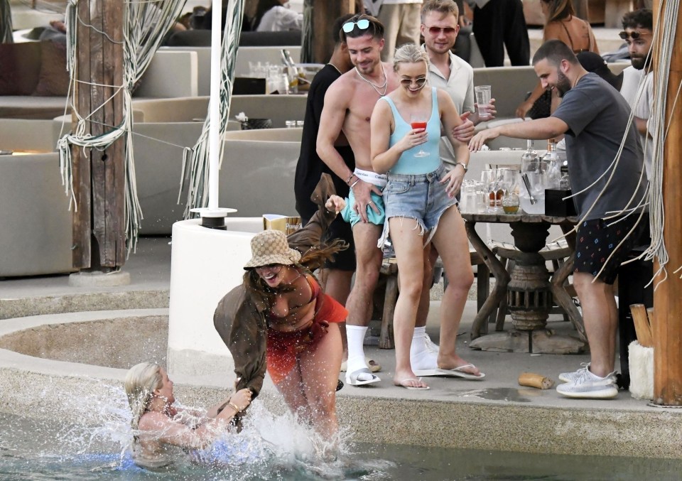 The Three Lions stars spent the day at the SantAnna beach club