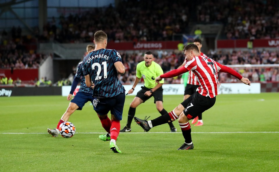 The Spaniard shot through Calum Chambers' legs and beyond Bernd Leno at his near post