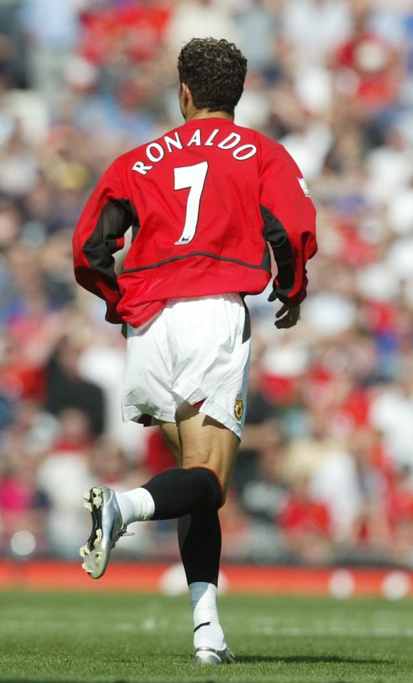 Cristiano Ronaldo wore Manchester United's legendary No7 shirt during his first stint