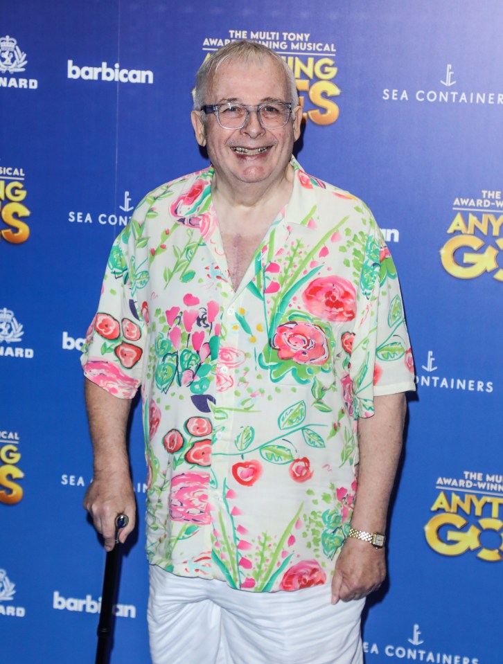 Christopher Biggins blasted ­theatre chiefs for warning that Romeo and Juliet contains upsetting themes