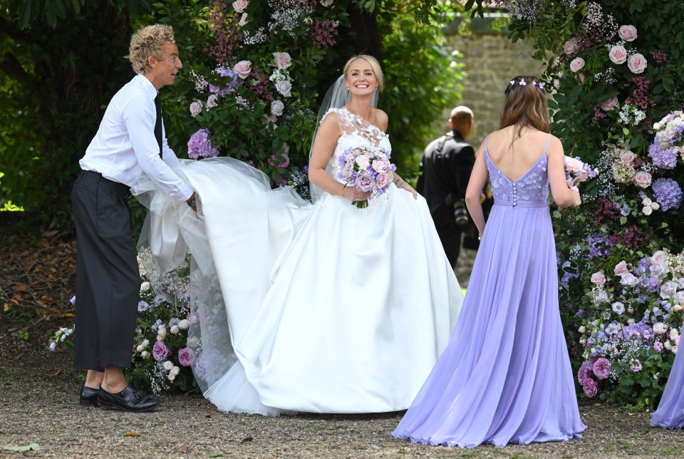 Anne-Marie’s bridesmaids wore stunning lavender gowns