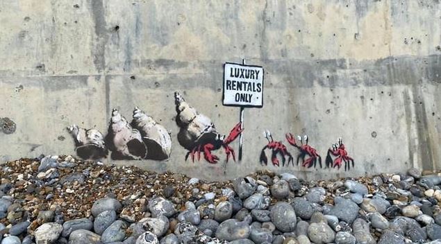 A suspected Banksy work of art has appeared in a Norfolk coastal town