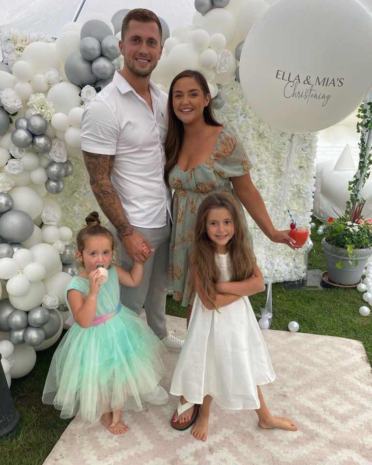 Jac and former Towie star Dan Osborne, 30, are parents to Ella, six, and Mia, three