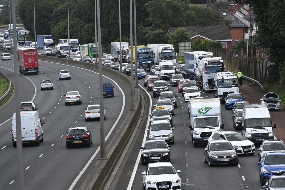 The closure is set to cause travel chaos on the M2