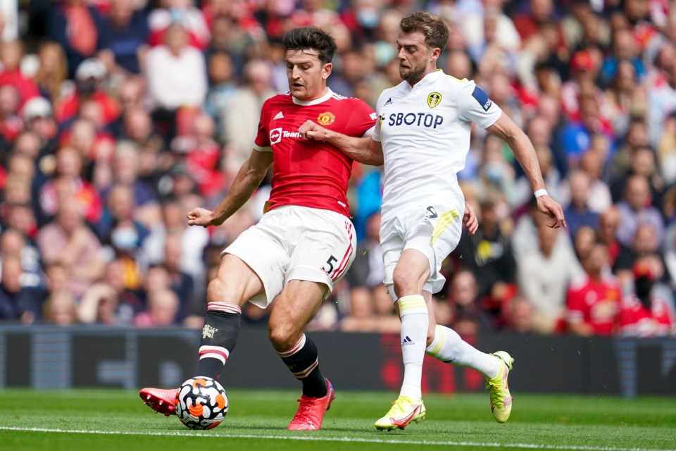 Leeds striker Patrick Bamford has signed a new five-year deal