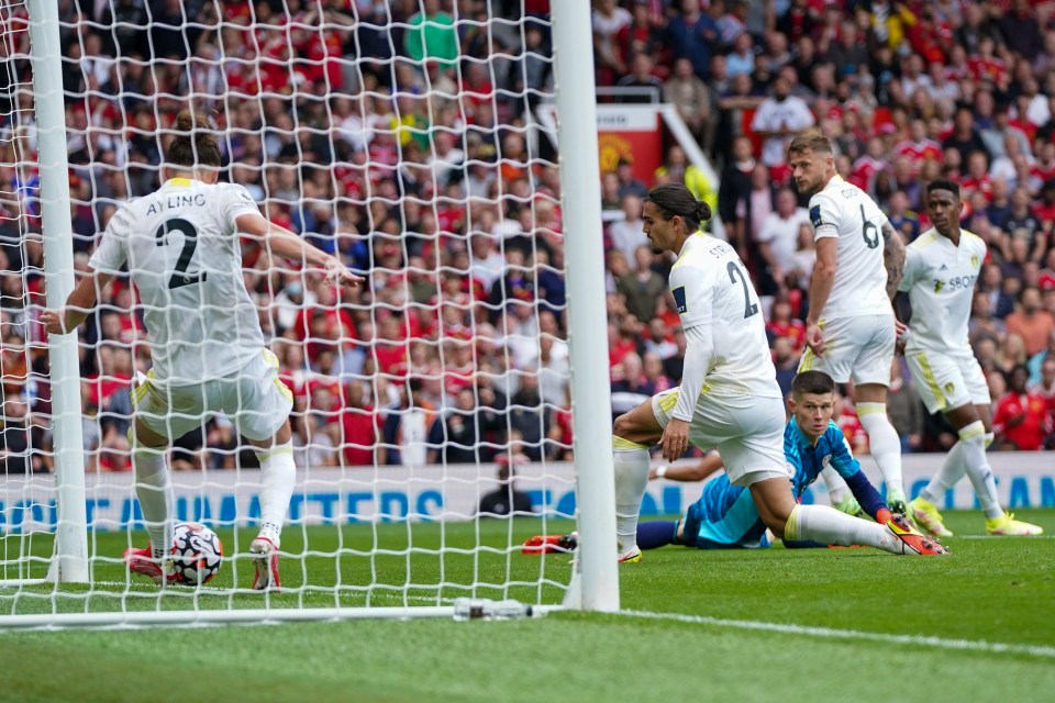 Ayling could not clear his lines before the ball crossed the line for 3-1