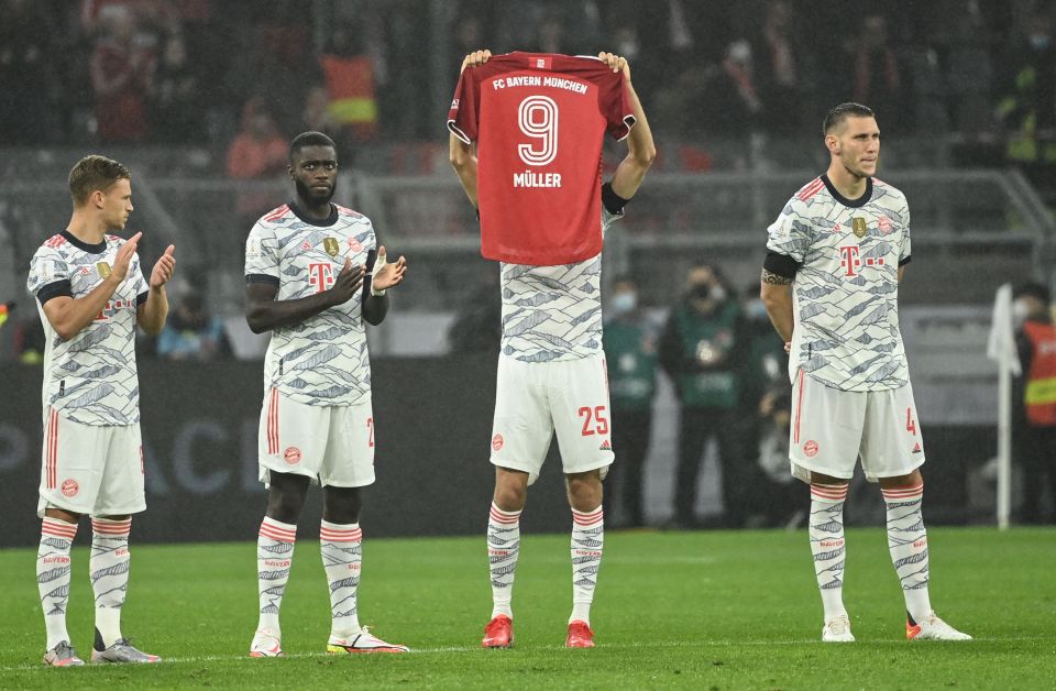 Thomas Muller had earlier held a shirt up in honour of Gerd Muller