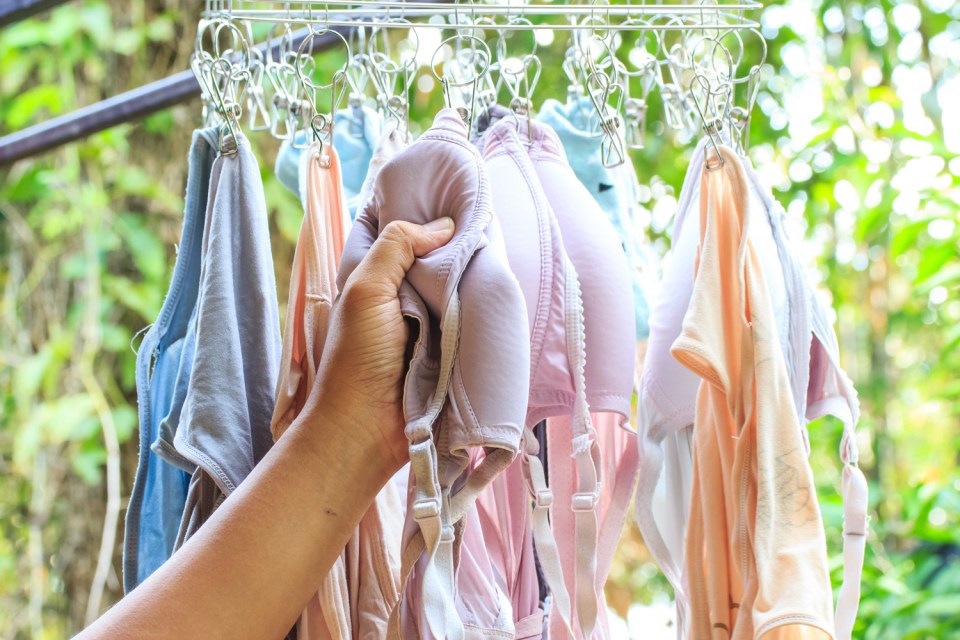 There are a few tell tale signs that indicate when it's time to throw away your undies