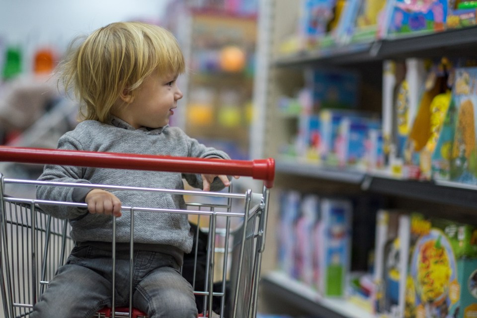 A man has received backlash for posting on Facebook about how kids should not be allowed sit in supermarket trolleys