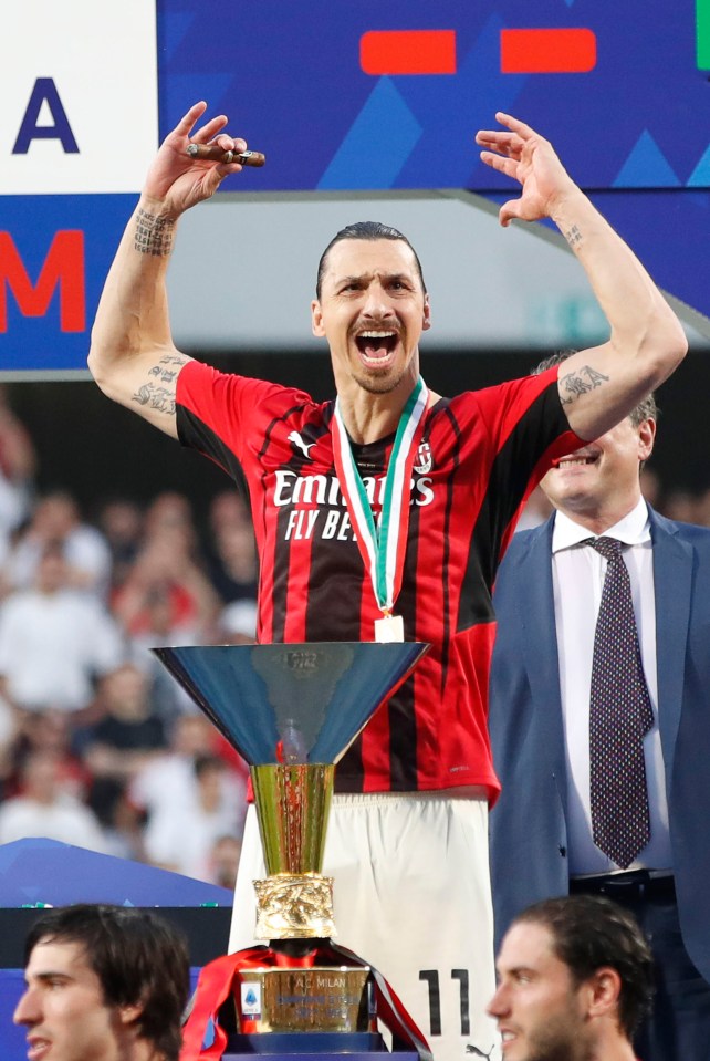  Ibra helped AC Milan win their first Serie A title for 11 years in 2021-22