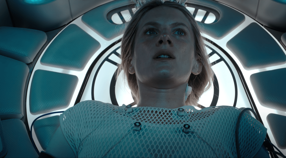 Liz finds herself trapped in a cryogenic chamber