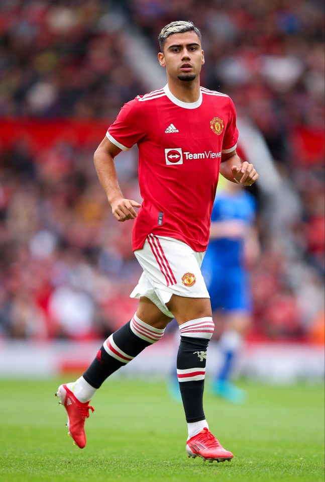 Everton  have approached Manchester United for Andreas Pereira, reports say