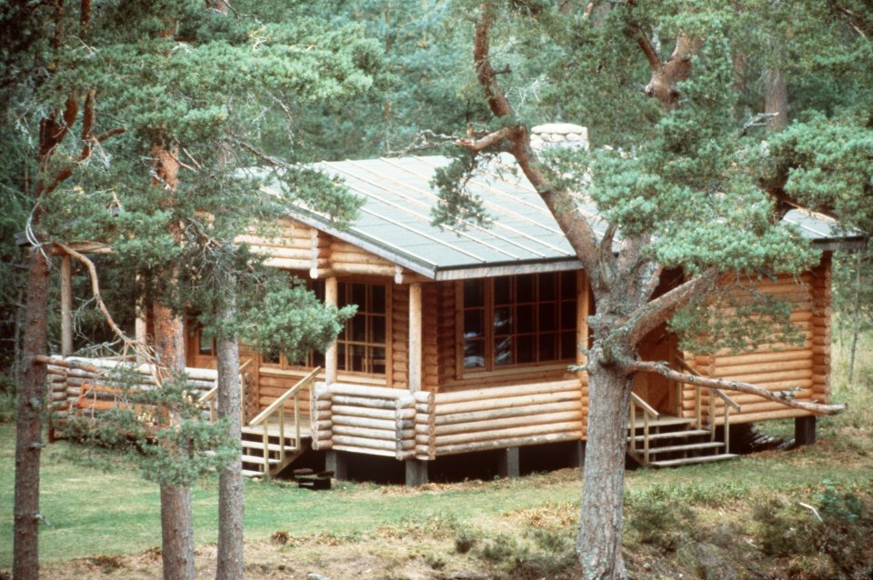 The fishing lodge was given to the Queen Mother by her family