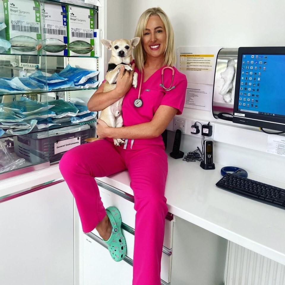 Morag Crichton looks like Elle Woods from Legally Blonde at work as a veterinary nurse