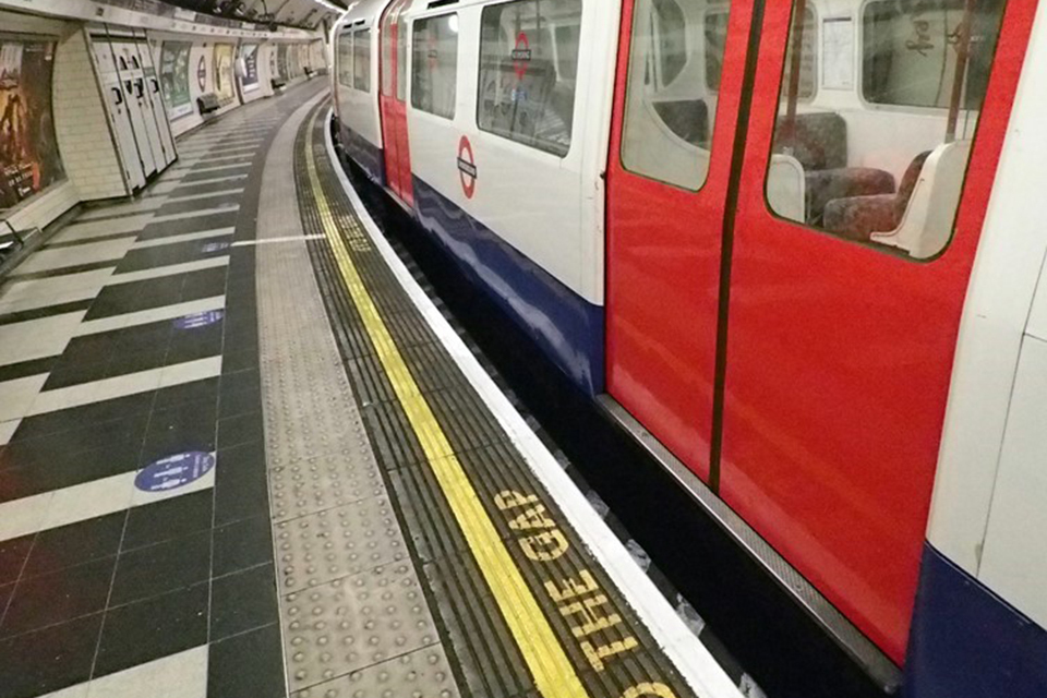 Jama Mohamed Warsame pleas for help went unanswered as he fell onto the tracks of a deserted platform