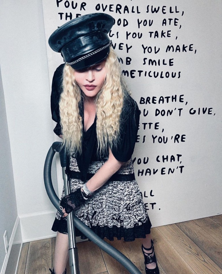 Madonna captioned the pic on Instagram 'Mood... cleaning the house'