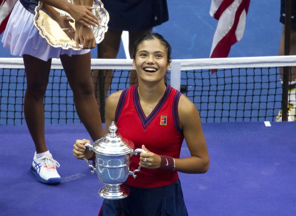 Emma Raducanu beat fellow teen Leylah Fernandez to be crowned US Open champ on Saturday