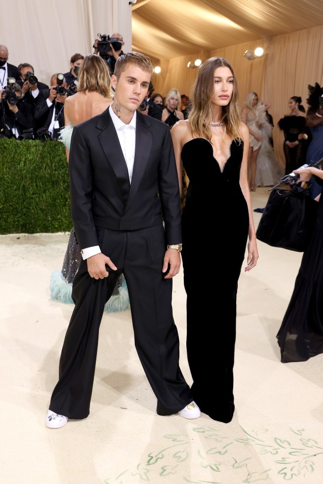 Justin and Hailey Bieber pose for the camera after their arrival at the Met Gala