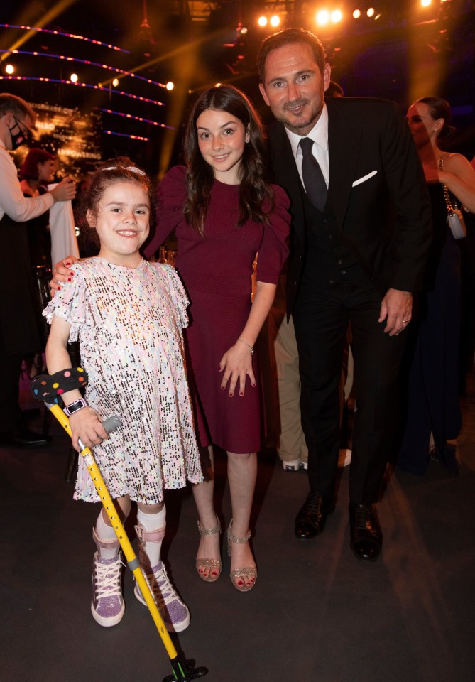 Carmela poses with Lilly Aspell and Frank Lampard