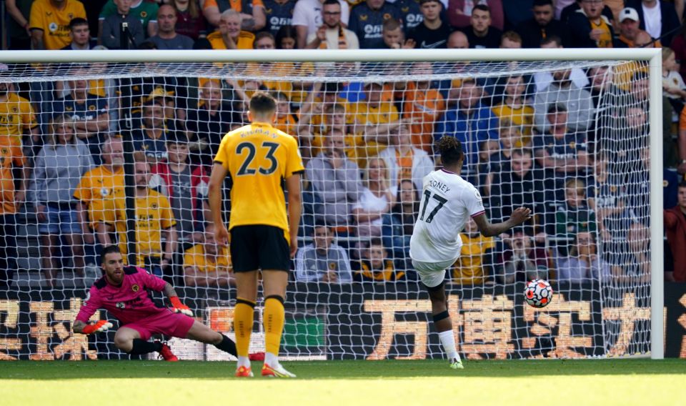 The Brentford striker sent Sa the wrong way to give them the lead