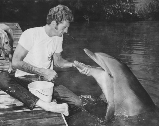 Flipper star Kathy with her trained Richard O'Barry, who couldn't watch the show after her death