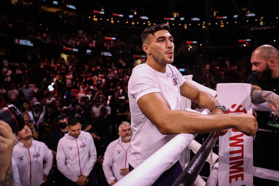 Tommy Fury on the ring apron at Jake Paul's fight