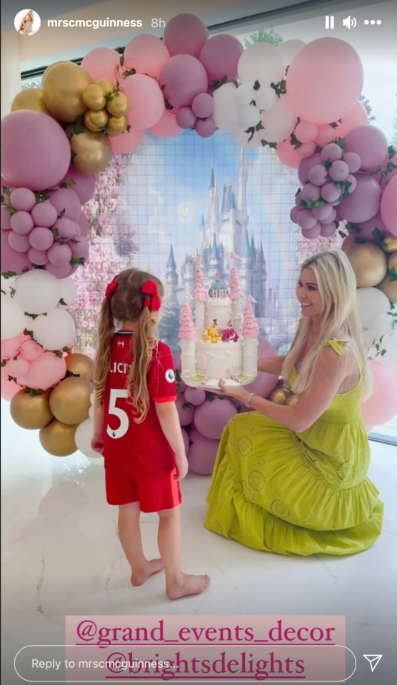 The model was so proud to present her five-year-old with a huge cake