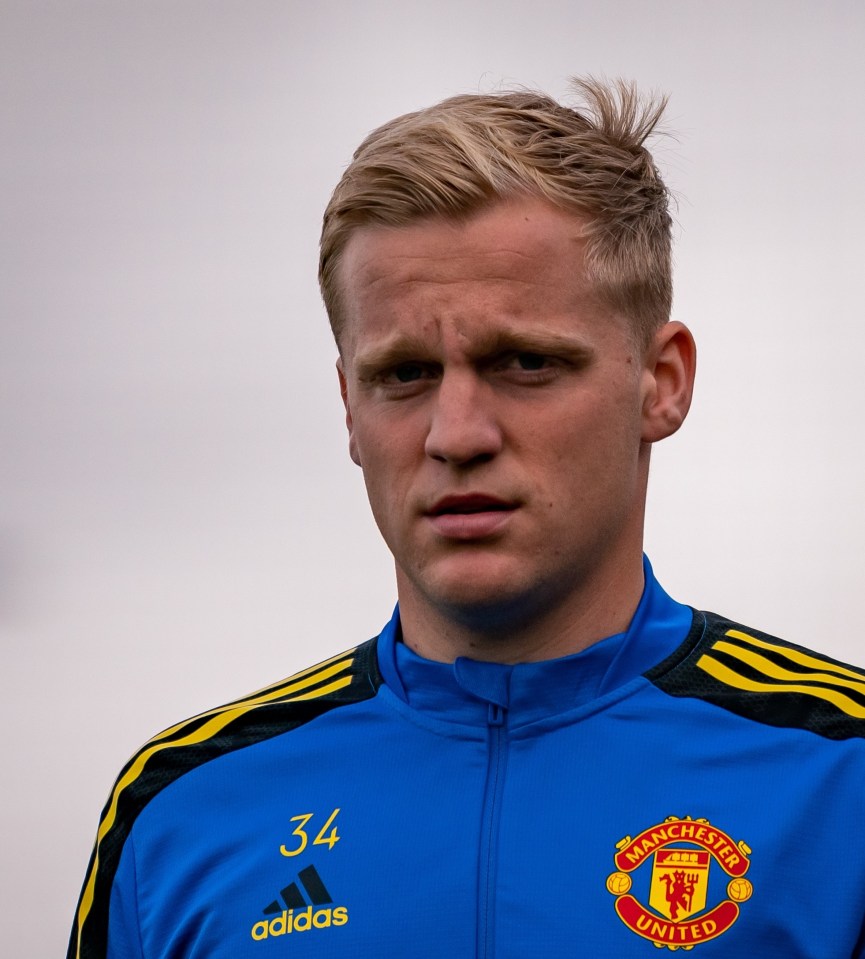 Donny van de Beek wants to force his way out of Old Trafford after a nightmare spell at Manchester United