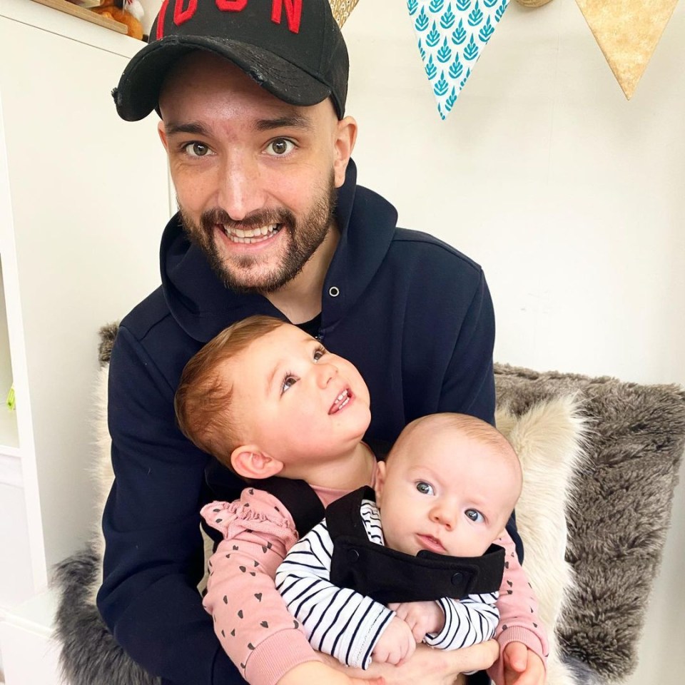 Dad Tom with his kids Aurelia and Bodhi