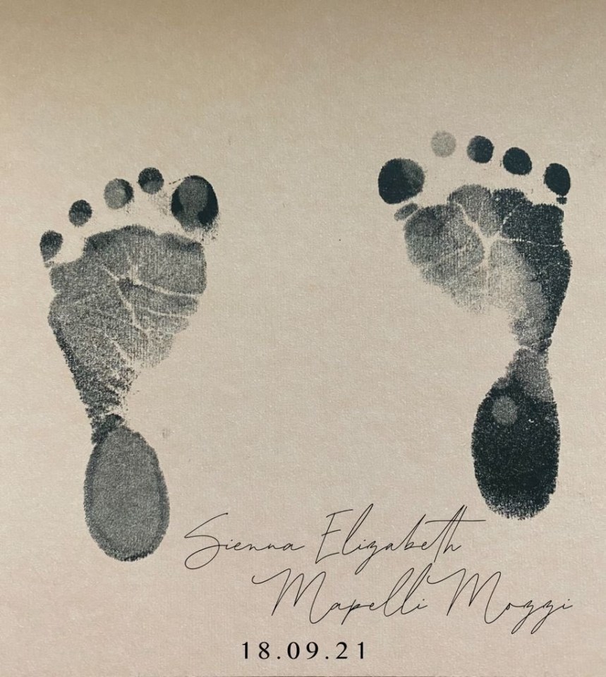 Sienna Elizabeth Marpelli Mozzi was introduced to the world in a sweet print