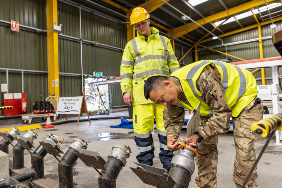 Soldiers are seen learning how to deliver fuel