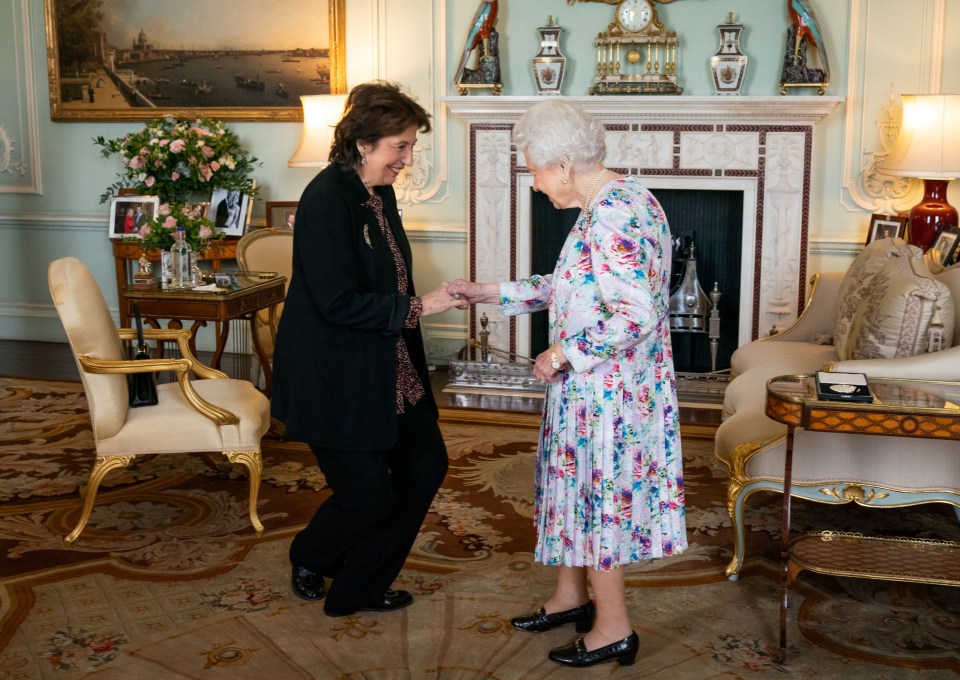 Her Majesty on October 13 at the Palace with pianist Imogen Cooper