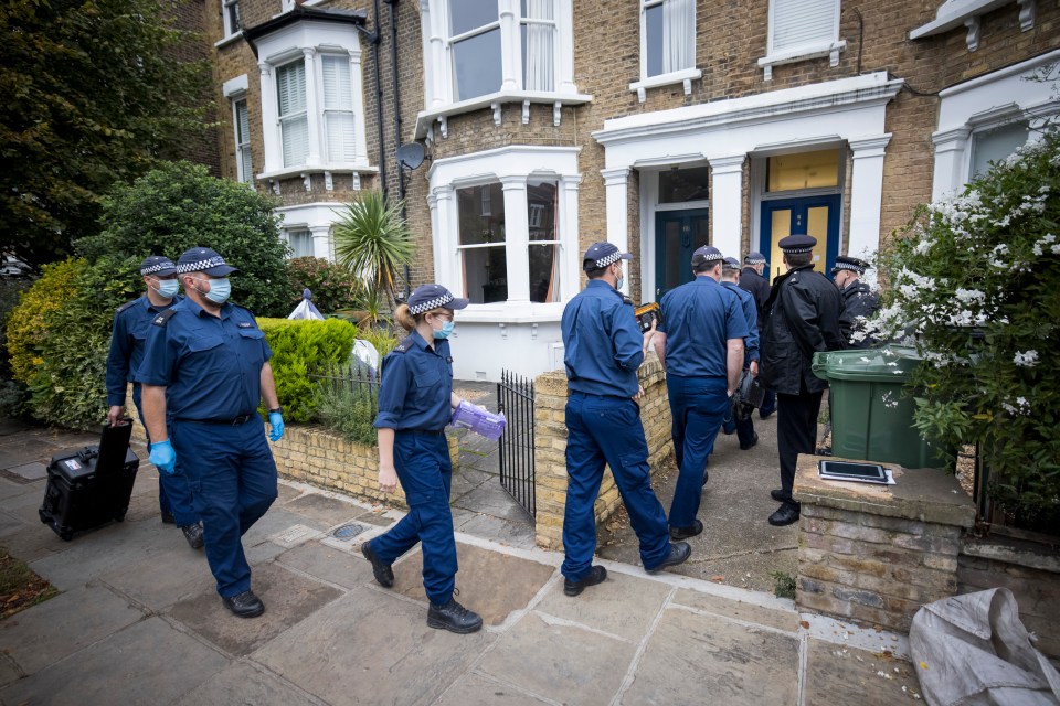 Specialist police search team enter suspect Ali's home in North London