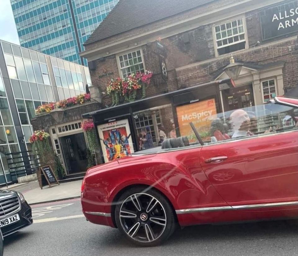 Sadat Naderi and Hamdullah Mohib driving through London