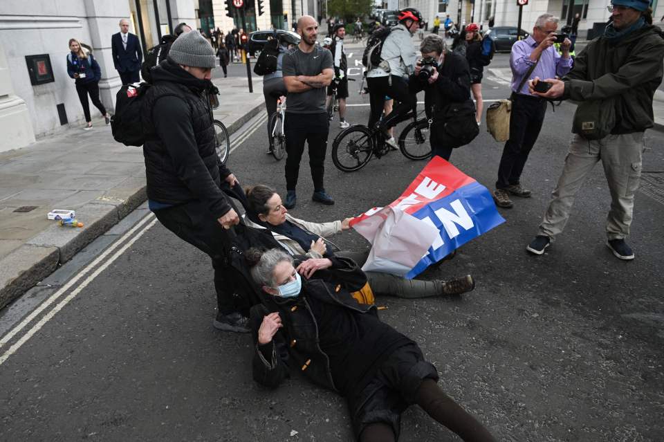 Enraged drivers dragged gormless demonstrators off the road themselves