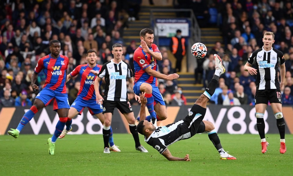 Callum Wilson pulled off a fantastic overhead kick to equalise away at Crystal Palace