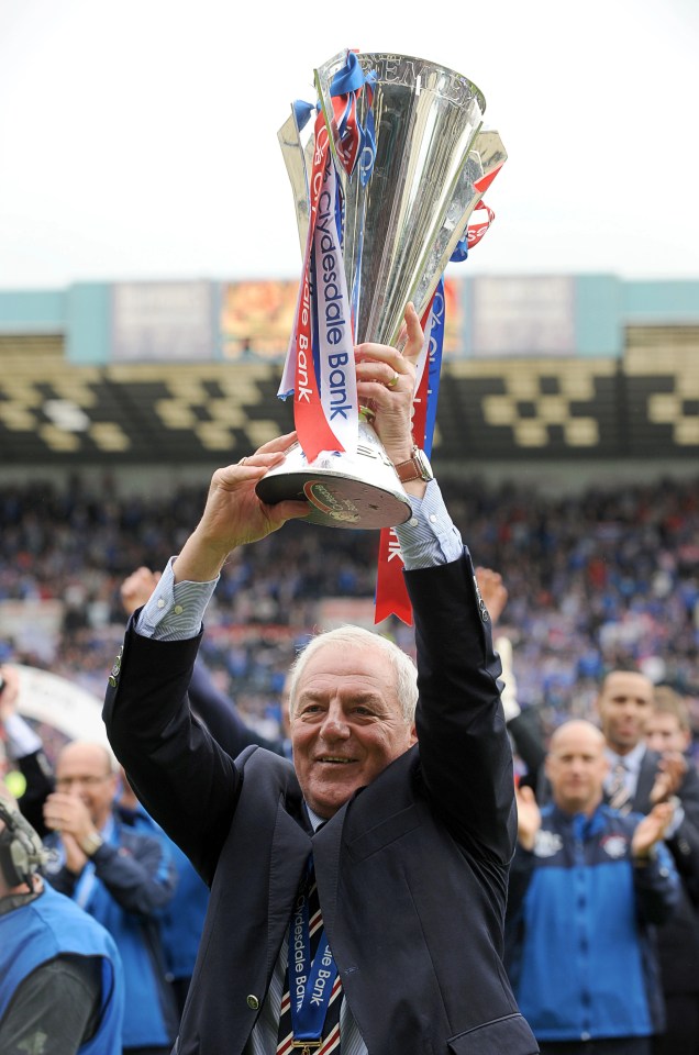 Walter Smith lifts the Scottish league title in 2011