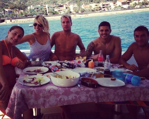 Maxi Lopez, centre, used to be pals with Icardi and he and Wanda welcomed him on their breaks together