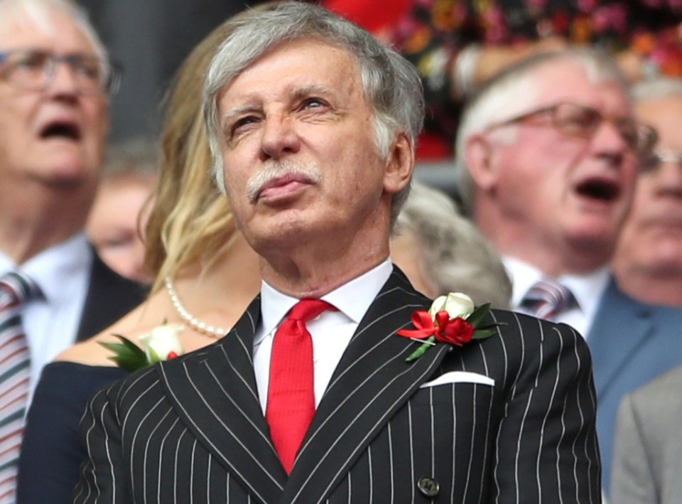 Wenger believes he should have moved on when Stan Kroenke joined in 2007