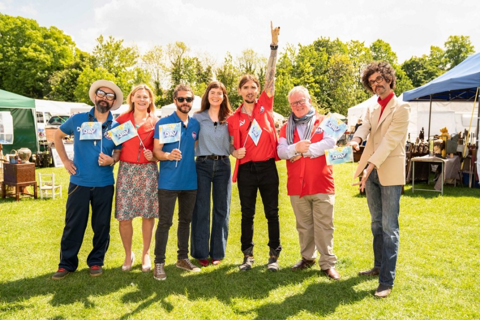 Bargain Hunt airs weekdays on BBC One at 12.15pm