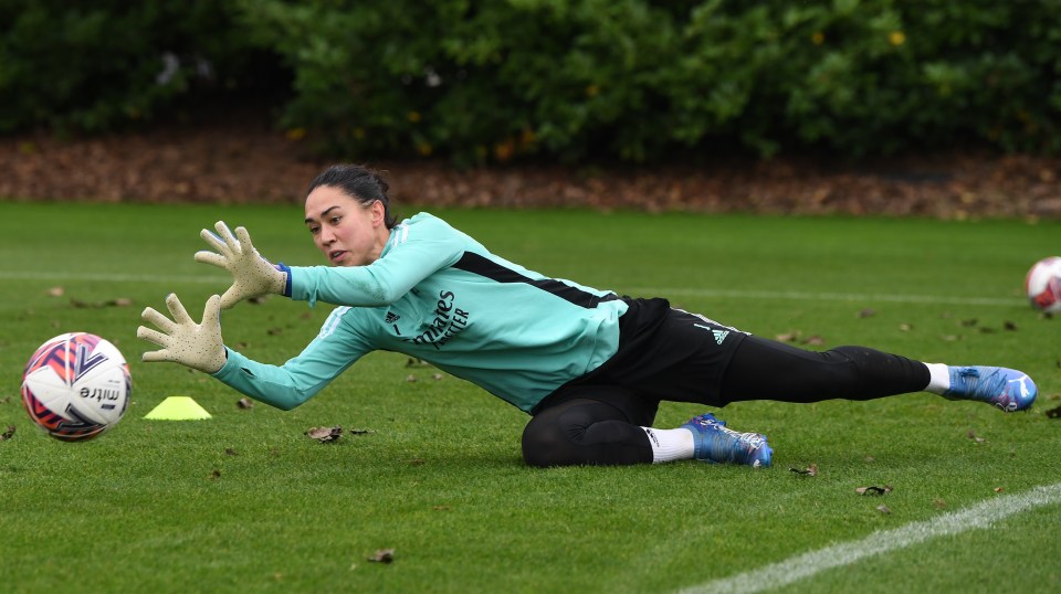 Arsenal’s Manuela Zinsberger is likely to feature in goal for Austria