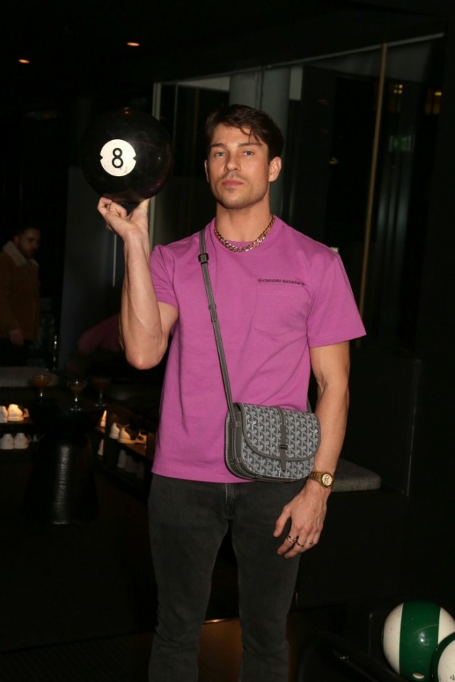 Joey enjoyed an evening bowling at a Skinny Tan event in the capital