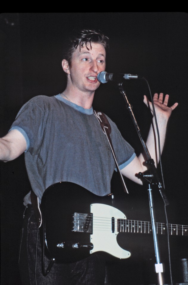 Banker-bashing singer-songwriter Billy Bragg made a £2.5million profit after he sold his mansion to a Goldman Sachs executive