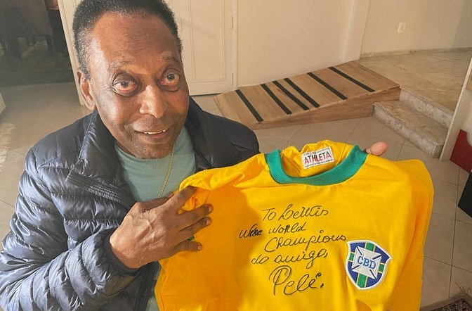 Football legend Pele thanked Lewis Hamilton for paying tribute to Brazil after his triumph