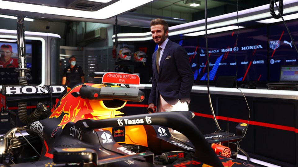 Beckham posed next to Verstappen's Red Bull car prior to the Qatar GP