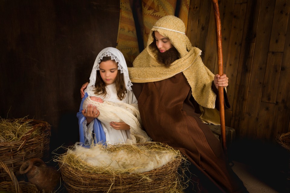 School nativity plays can go ahead this year, Grant Shapps has said